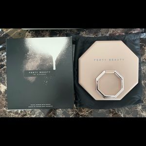Fenty Beauty Large Travel Mirror